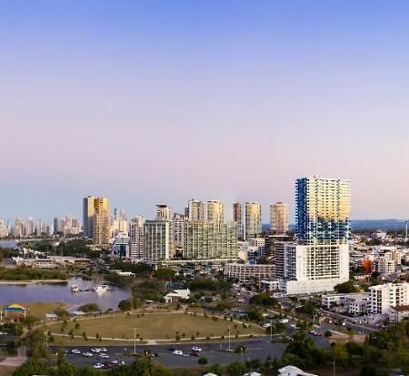 Sky Broadwater Apartments Southport 外观 照片