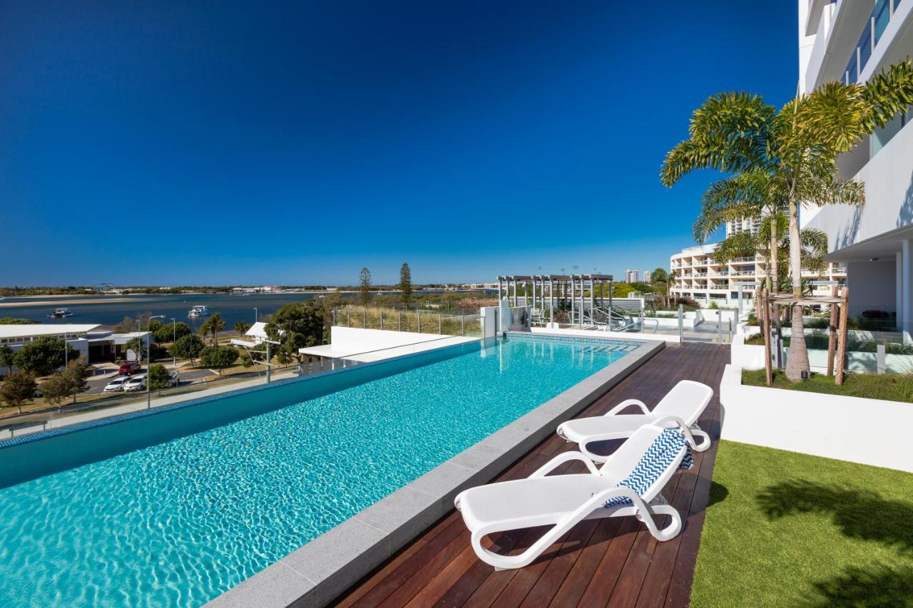 Sky Broadwater Apartments Southport 外观 照片